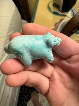 Zuni fetish Deyuse Leekya