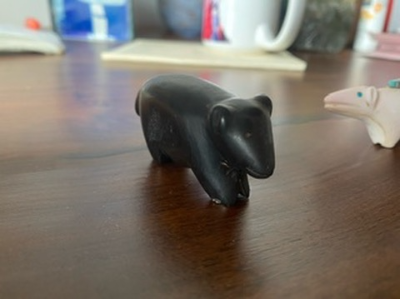 Zuni fetish Poblano Leo jet bear